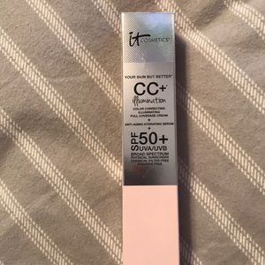 IT Cosmetics CC+ illumination Foundation